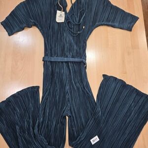 Easel Los Angeles Pleated Jumpsuit Bell Bottom Wide Leg Teal Blue Small